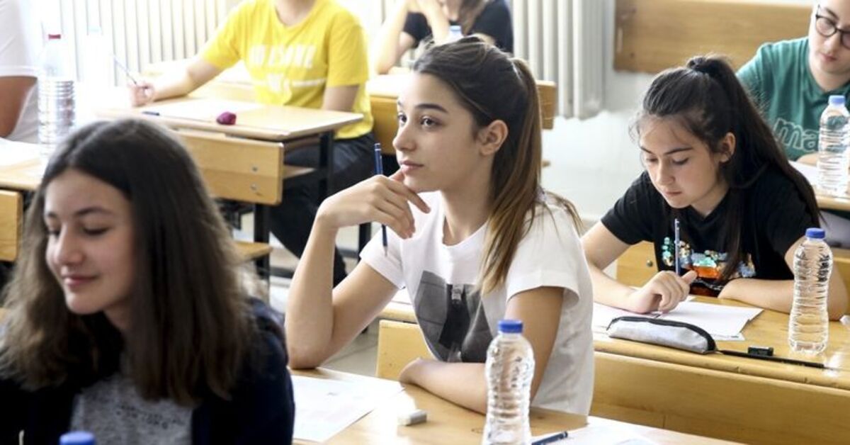 İstanbul'da yarın gerçekleşecek LGS için tüm hazırlıklar tamamlandı. İstanbul'da yarın gerçekleşecek LGS için tüm hazırlıklar tamamlandı.