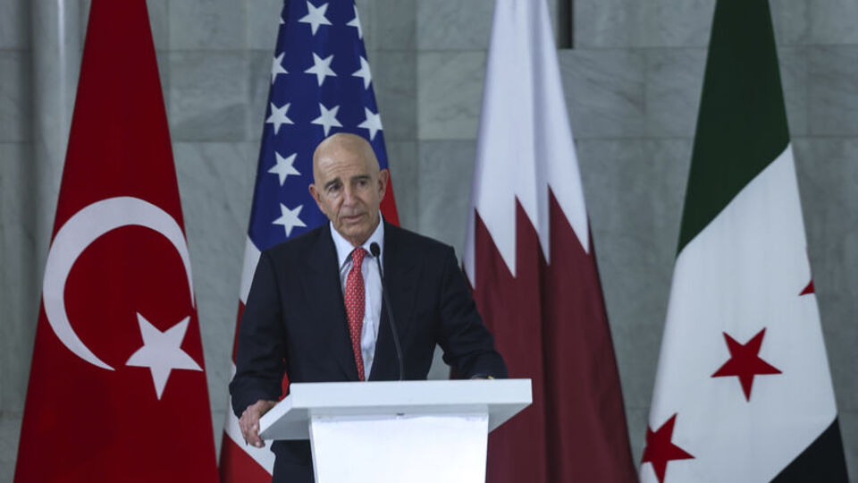 ABD Büyükelçisi Tom Barrack, Türkiye ile F-35 sorununun yıl sonuna kadar çözüleceğine inandığını belirtti. Kongre'nin mantıklı bir sonucu destekleyeceğini vurguladı.