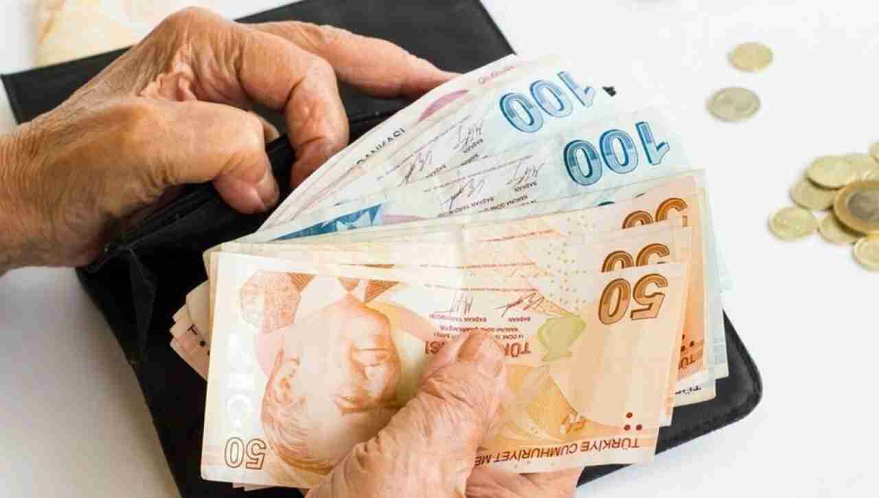SGK ve Bağ-Kur'lu emekliye jestin kralı geldi! 11 Eylül Pazartesi yarın 09.00’da 9000 TL ek ödeme start alıyor 