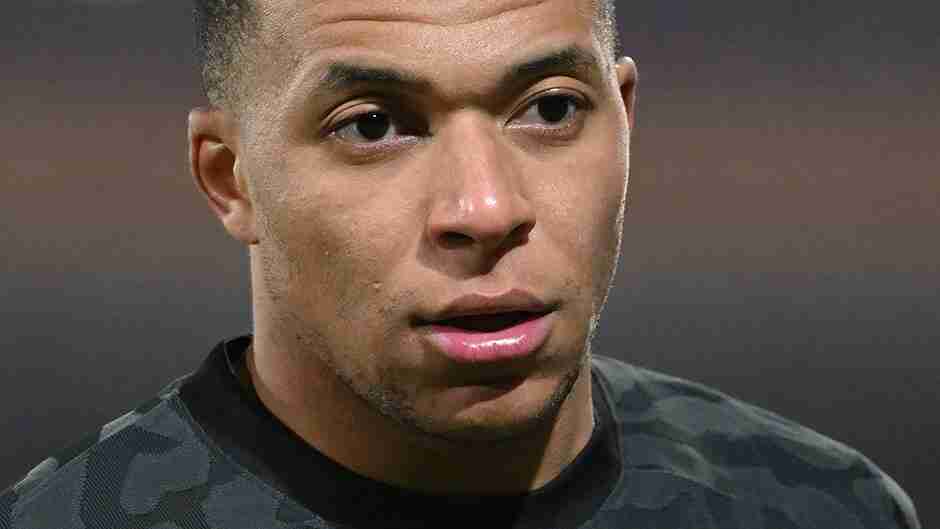 Kylian Mbappe'nin yerine 130 milyon euroluk golcü: PSG kesenin ağzını açtı 
