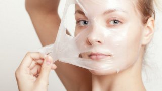 Evde cilt bakımı için çabucak hazırlanan doğal maske tarifleri