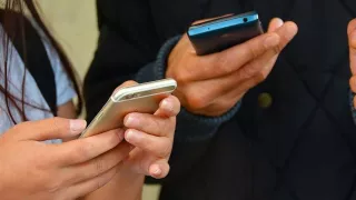 Ticaret Bakanlığı, banka hesaplarında şüpheli işlemler tespit edilmesi halinde ihbarı rica ediyor.
