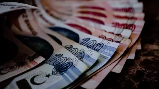 SGK, emekli maaşlarıyla ilgili açıklamayı 4 Haziran'a erteledi.