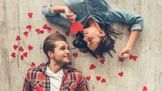 Bilimsel araştırmalara göre aşık olduğunuzun 8 sinyali