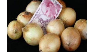 Soğandaki fiyat artışı patatese sıçradı... Bakan kesin talimat verdi...